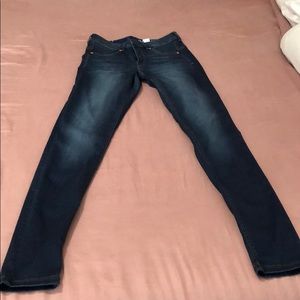 I sell it because it's not my size anymore